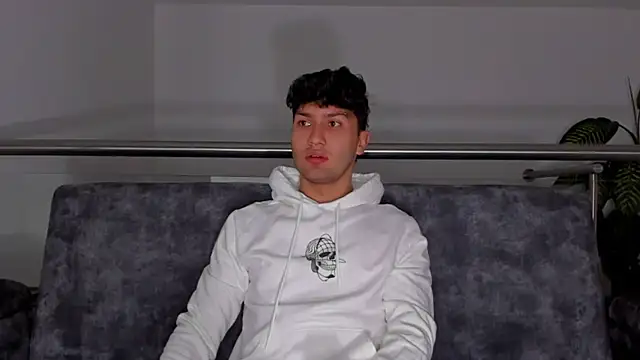 Valerio James7 online show from June 2026 02:28:02 AM