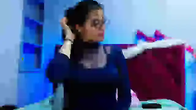 Snapshot of lunazulsj chatting on January 2025 05:23:01 PM lunazulsj online show from January 2025 05:23:01 PM