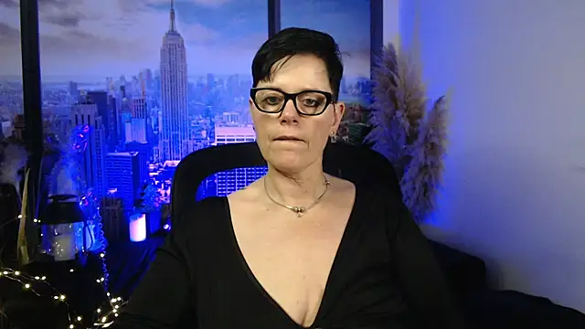 ninarandmann online show from December 2025 06:15:01 PM