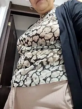 Natasha milf   online show from November 2025 12:38:01 PM