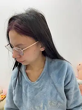 Bonniepark online show from December 2025 10:09:01 AM