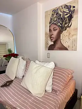  laura 02 online show from January 2025 07:29:02 PM