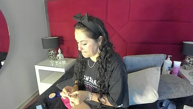 hanny milf online show from March 2025 12:06:02 PM