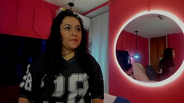 Snapshot of hanny_milf chatting on May 2026 11:39:02 AM hanny milf online show from May 2026 11:39:02 AM