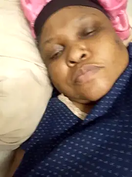 Snapshot of HOTSUGARX5 chatting on October 2025 06:43:02 AM HOTSUGARX5 online show from October 2025 06:43:02 AM