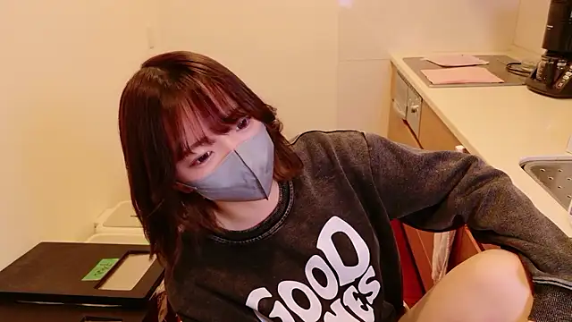 ranran ch online show from February 2026 12:33:02 AM