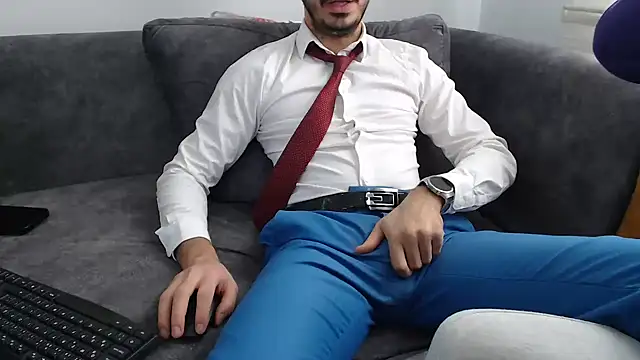 Naughtb0y online show from January 2026 09:46:02 AM