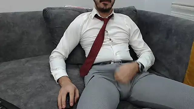 Naughtb0y online show from January 2026 11:07:01 PM