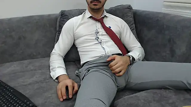 Snapshot of Naughtb0y chatting on May 2026 11:12:02 PM Naughtb0y online show from May 2026 11:12:02 PM