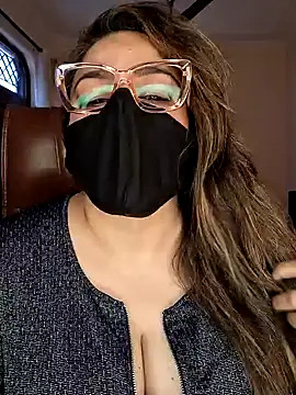 SEXY-Sardarni online show from February 2025 06:11:02 AM