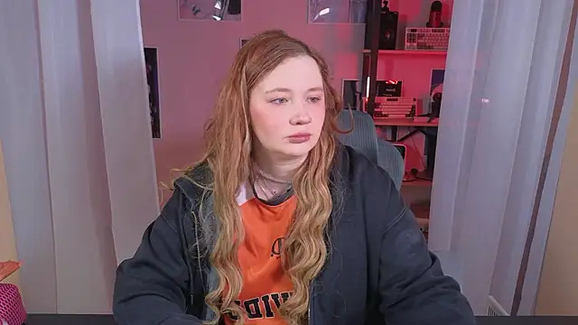 Snapshot of carolina_elf chatting on February 2026 05:14:01 AM carolina elf online show from February 2026 05:14:01 AM