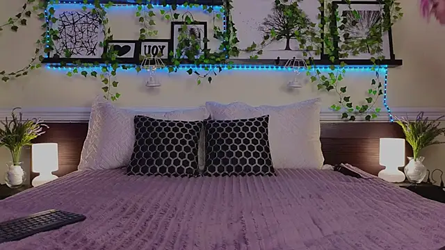 Snapshot of Katya_Zaitseva chatting on February 2025 08:09:02 PM Katya Zaitseva online show from February 2025 08:09:02 PM