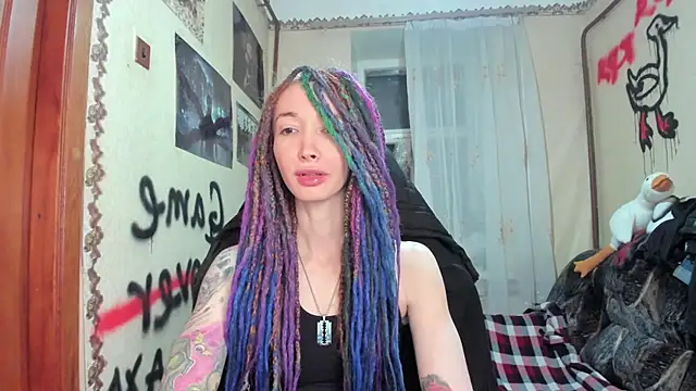 Snapshot of Roxy_Silver chatting on February 2025 10:09:01 PM Roxy Silver online show from February 2025 10:09:01 PM