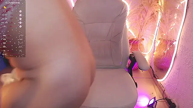 ViolettaHotLatin  online show from December 2025 12:45:02 PM