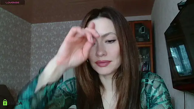 alicia spicy online show from March 2025 04:10:01 AM