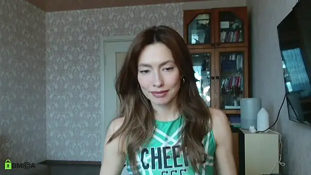 alicia spicy online show from October 2025 06:49:01 AM