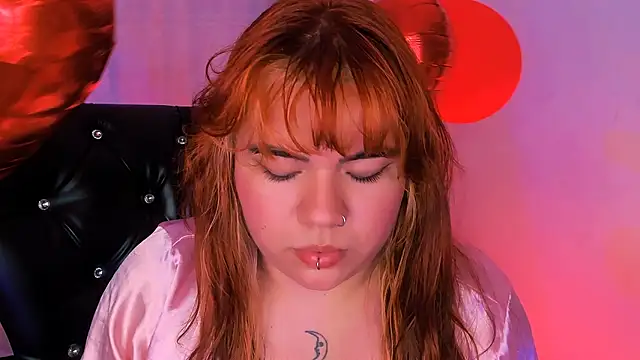 Snapshot of Samanta_cutee chatting on February 2025 08:43:02 PM Samanta cutee online show from February 2025 08:43:02 PM