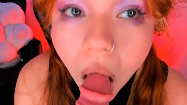 Snapshot of Samanta_cutee chatting on February 2025 02:37:01 PM Samanta cutee online show from February 2025 02:37:01 PM