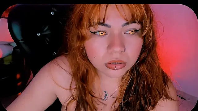 Snapshot of Samanta_cutee chatting on February 2025 03:21:01 PM Samanta cutee online show from February 2025 03:21:01 PM