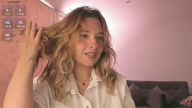 Sophy Bunny online show from January 2025 05:49:01 PM