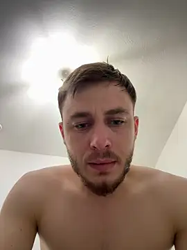 Julian128 online show from March 2025 09:22:01 PM