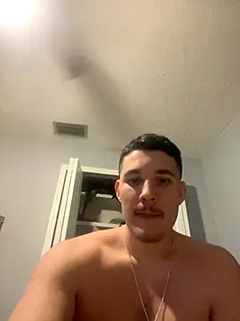 Snapshot of Shaded24 chatting on November 2025 06:48:01 AM Shaded24 online show from November 2025 06:48:01 AM