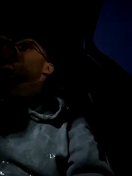 Snapshot of robertilevis chatting on January 2025 05:42:02 PM robertilevis online show from January 2025 05:42:02 PM