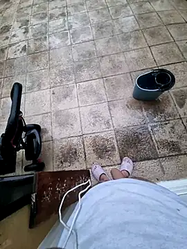 Snapshot of robertilevis chatting on February 2026 05:18:02 PM robertilevis online show from February 2026 05:18:02 PM