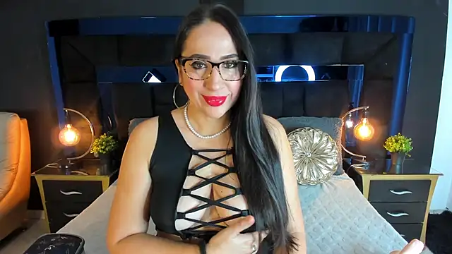 MayraVegas online show from March 2025 01:39:01 PM
