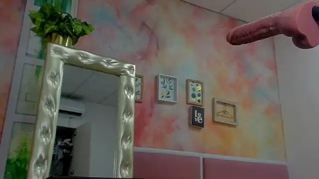 Idiris big online show from February 2025 04:24:02 PM