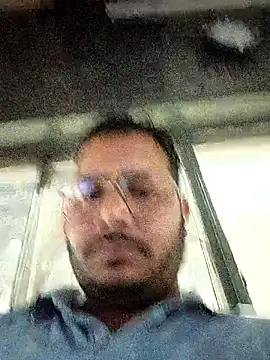 DeepakXxxR86 online show from February 2026 07:43:01 PM