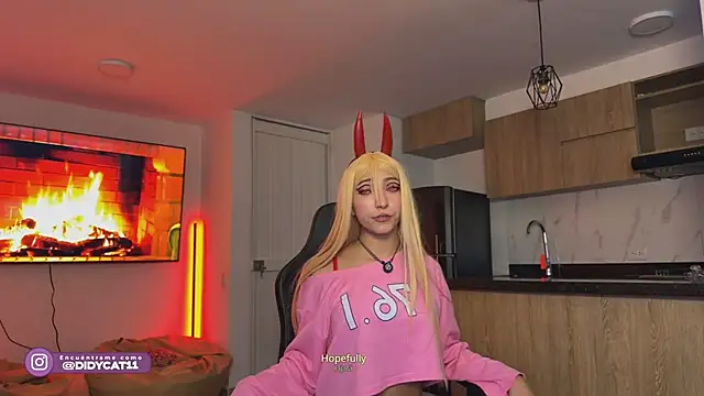 MarianaBranzz online show from April 2026 05:11:01 PM