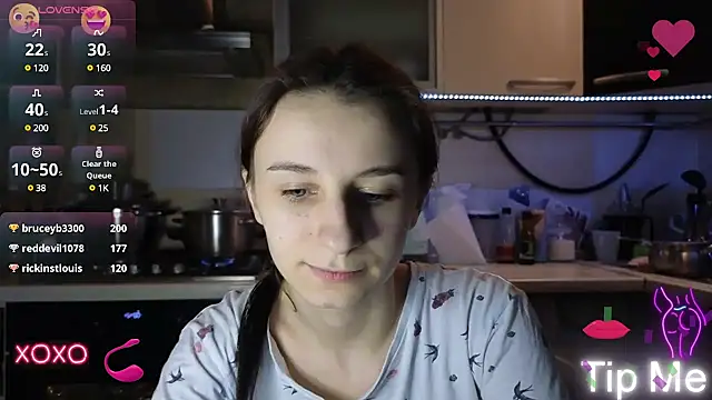  Nika Kik online show from January 2025 07:32:02 PM