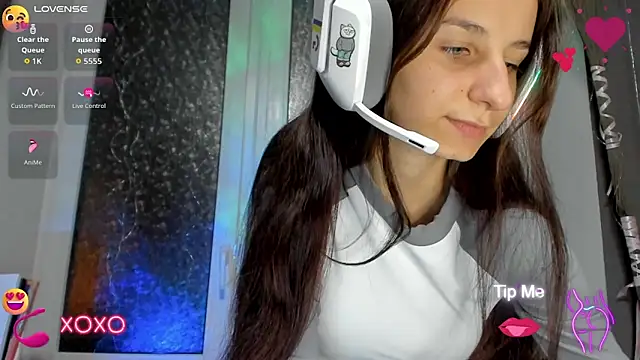  Nika Kik online show from October 2025 04:07:01 PM