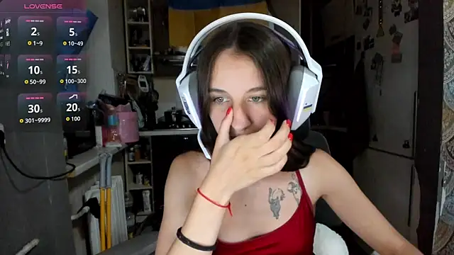 Snapshot of _Nika_Kik chatting on June 2026 06:58:01 PM Nika Kik online show from June 2026 06:58:01 PM