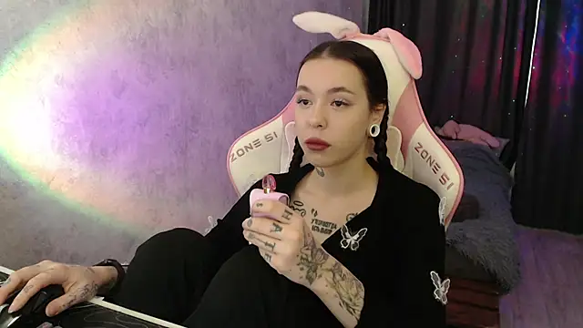 naughty dakota online show from February 2026 12:37:02 PM