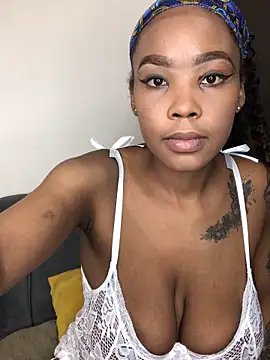 Nicole Liam  online show from December 2025 04:41:04 AM