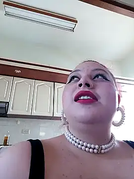 Snapshot of Blair_Elliss chatting on December 2024 03:15:02 PM Blair Elliss online show from December 2024 03:15:02 PM