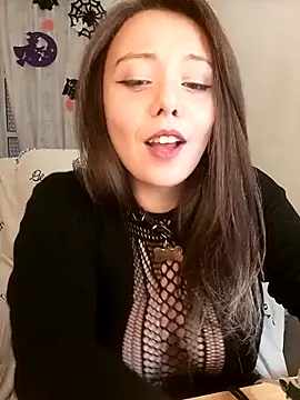 Kimiechanuwu online show from October 2025 05:02:02 PM