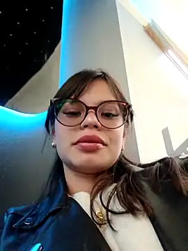 Violeta 12- online show from October 2025 06:42:01 PM