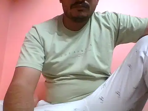 Snapshot of naughtymike0007 chatting on February 2026 03:18:01 PM naughtymike0007 online show from February 2026 03:18:01 PM