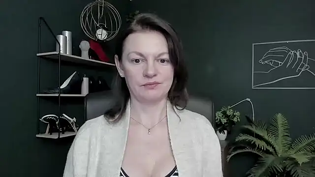 VivianWILD online show from February 2026 07:01:01 AM