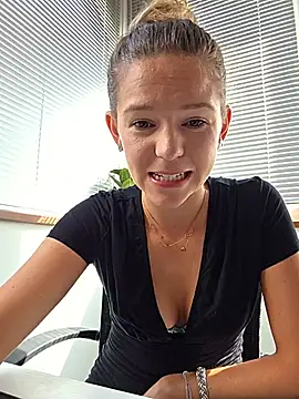 Snapshot of lucie_mehott chatting on July 2026 08:50:02 AM lucie mehott online show from July 2026 08:50:02 AM