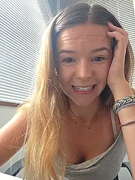 Snapshot of lucie_mehott chatting on July 2026 09:30:01 AM lucie mehott online show from July 2026 09:30:01 AM