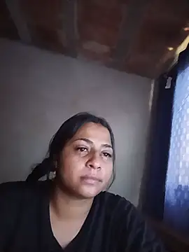 Giselabrunette25 online show from July 2026 06:05:01 PM