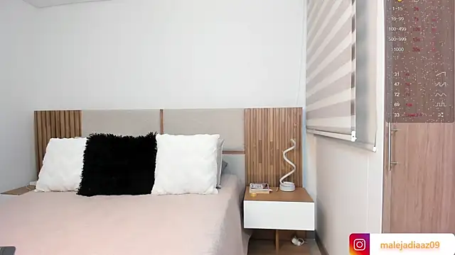 MalejaDiaz  online show from April 2026 01:27:02 PM