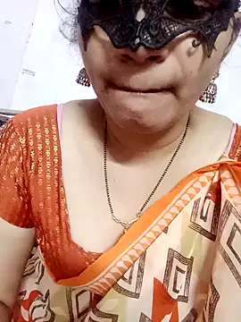 Snapshot of Hotanita99 chatting on September 2025 06:30:02 AM Hotanita99 online show from September 2025 06:30:02 AM