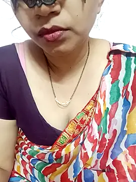 Snapshot of Hotanita99 chatting on October 2025 04:10:01 AM Hotanita99 online show from October 2025 04:10:01 AM