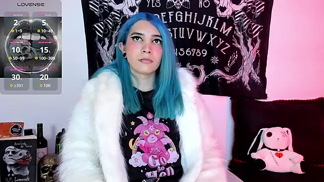 sofi pretty uwu- online show from December 2024 03:40:01 AM