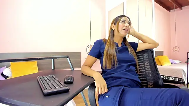 Alana Suares1 online show from January 2026 09:51:01 PM